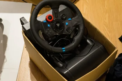 折りたたみ可能なレースシム用シート「Playseat Challenge」を買った 