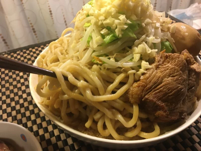 家二郎 我慢出来なくなったので丸山製麺の極太麺 二郎系 で家二郎を作ったお話 Frontl1ne フロントライン